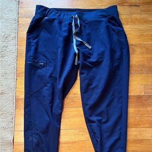 Navy blue Figs Zamora Jogger scrub pants size XL